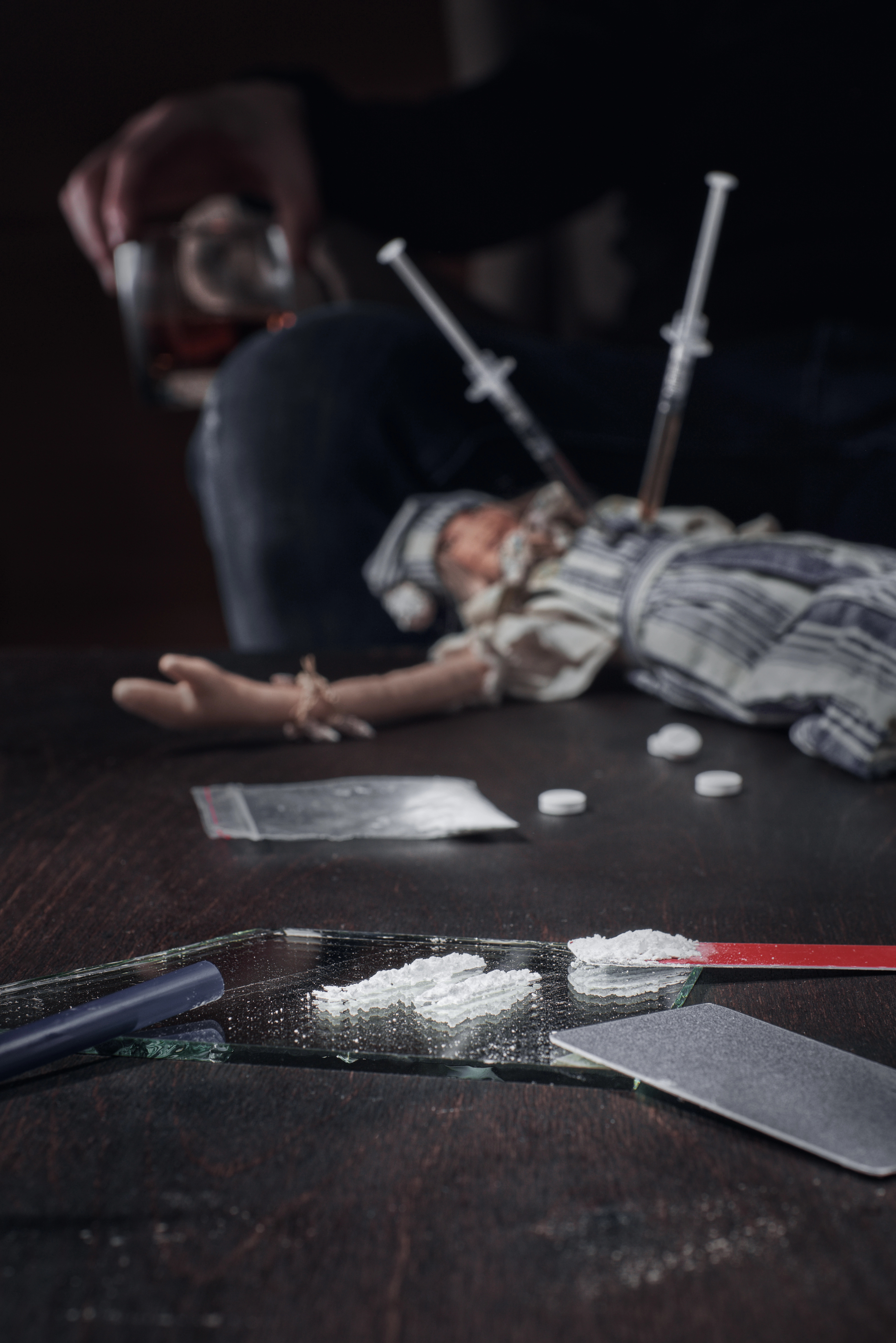 毒品与死亡的阴影(1).jpg