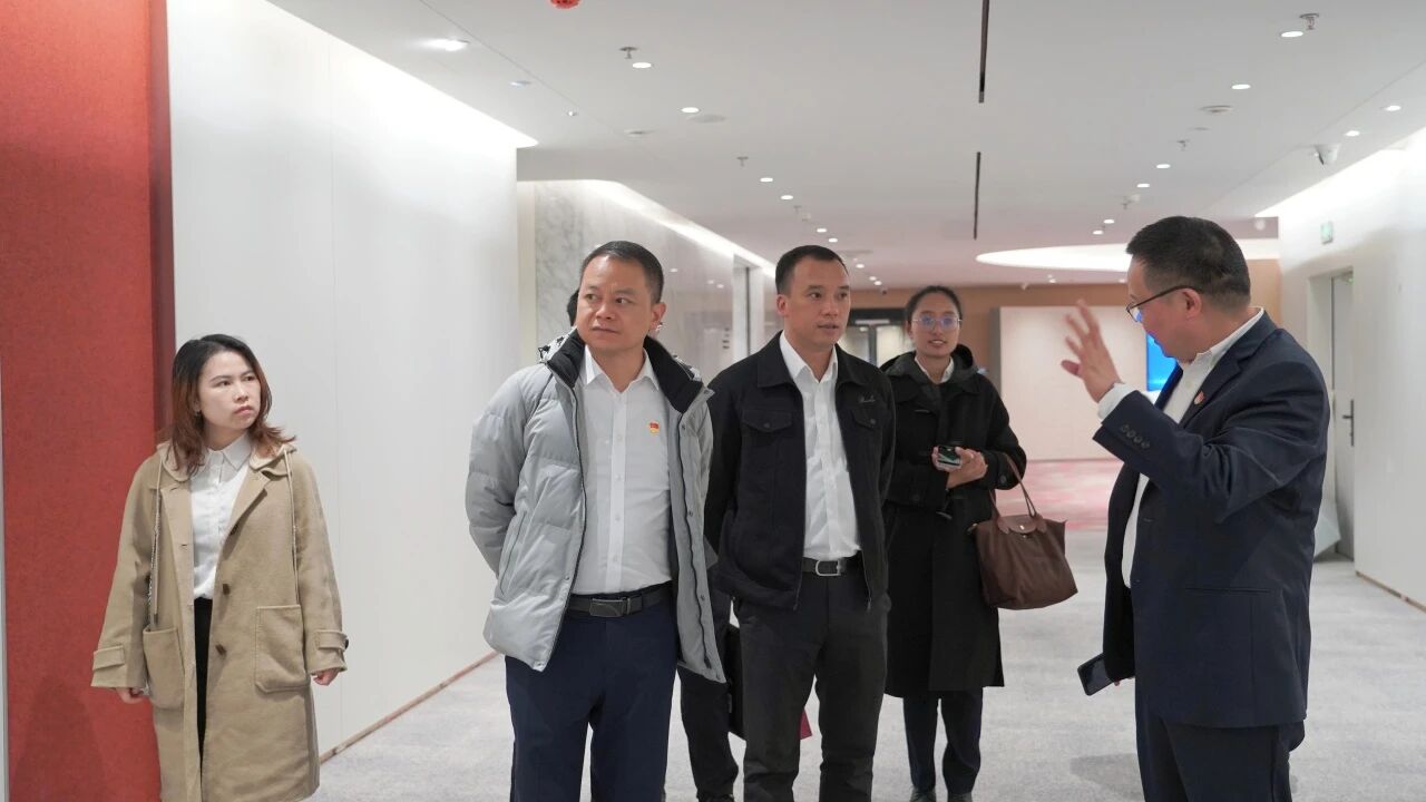 1762738317192854.jpeg 8e6525329f0c50705ad66c7ccc386f7a.jpg